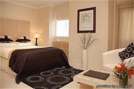 Отель The Beaufort 4*