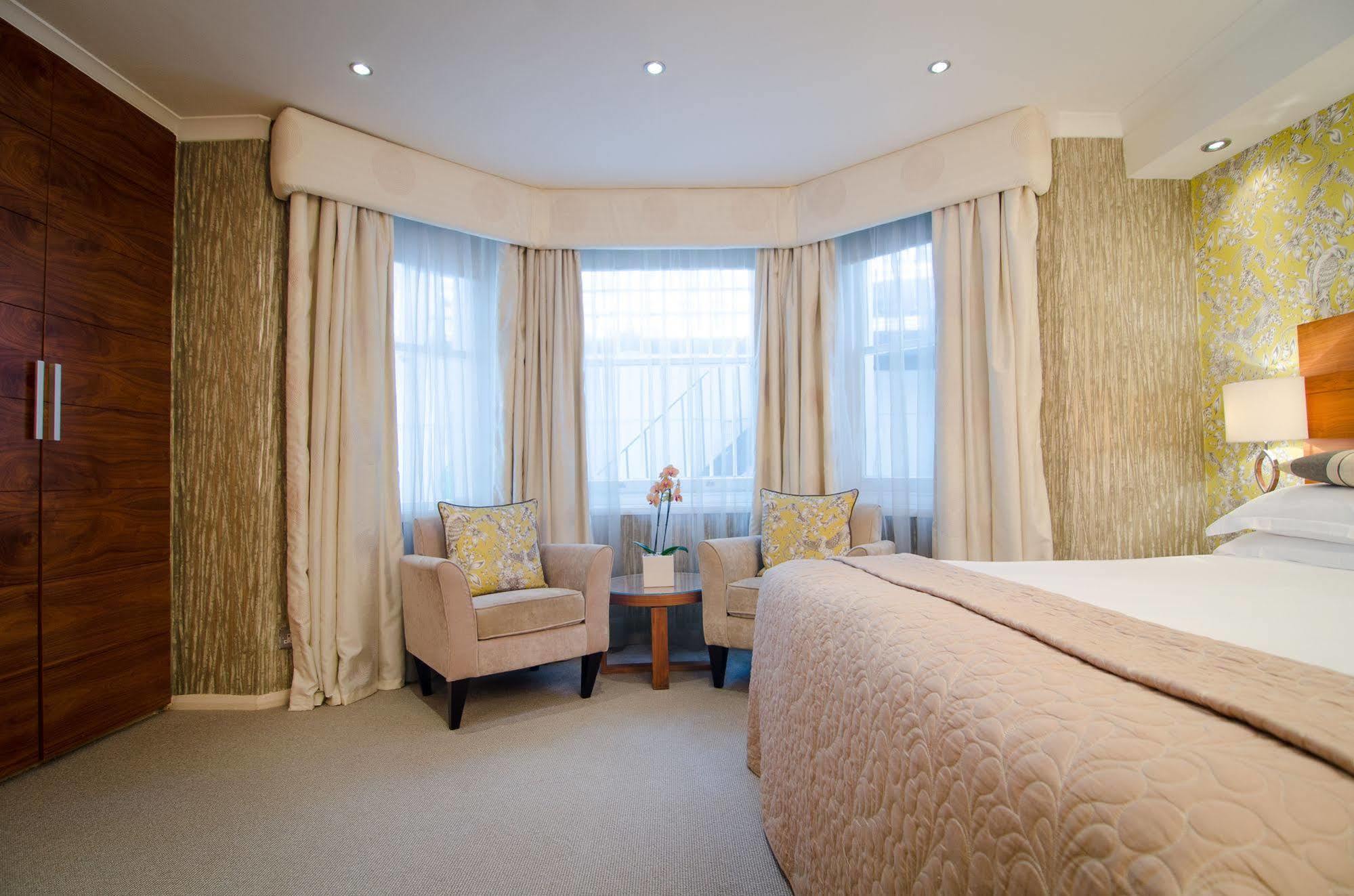 Отель The Beaufort 4*